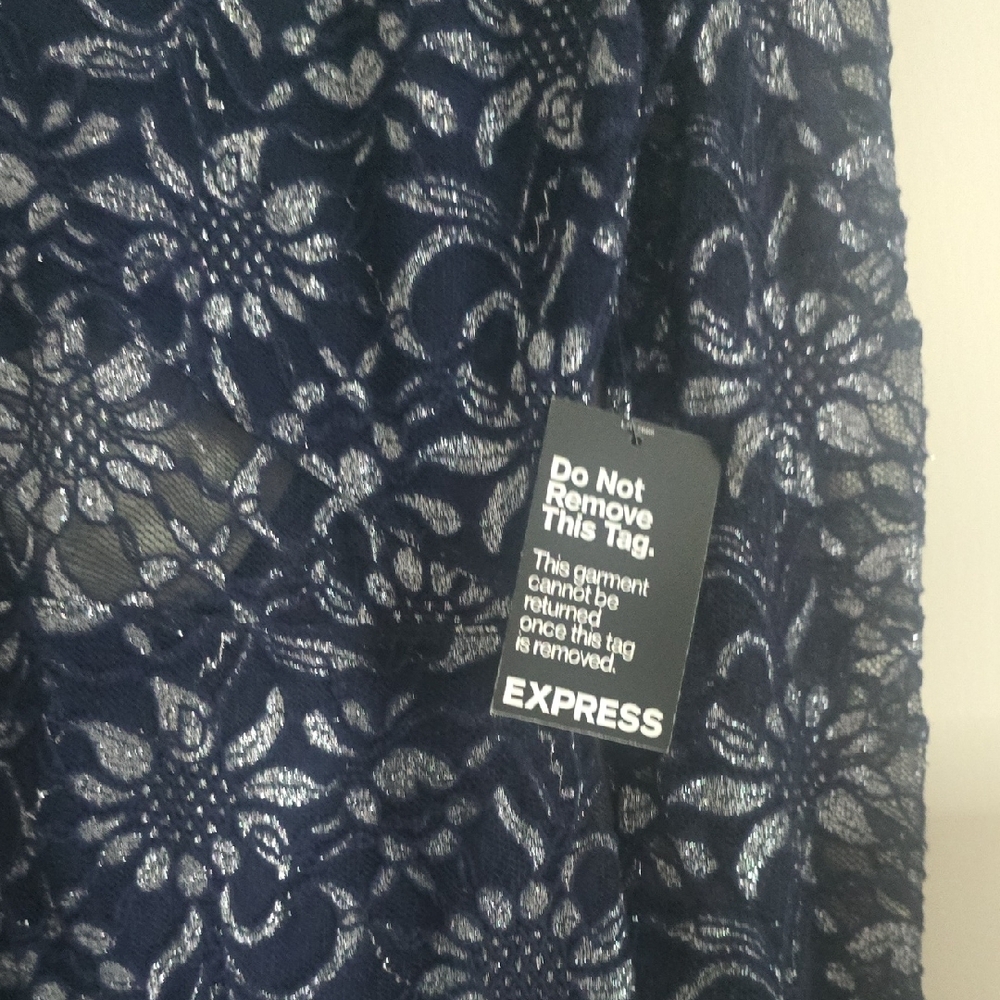 Express Midnight Blue & Silver Shimmer Floral Lace Dress (NWT)(XS)💙🤍💙 - Picture 4 of 9